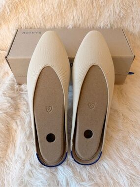 Rothy's Women's Pointed Toe Flats in Cream with Blue Trim